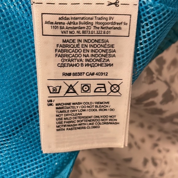 Nylon convertible Adidas jacket/vest - Picture 5 of 7